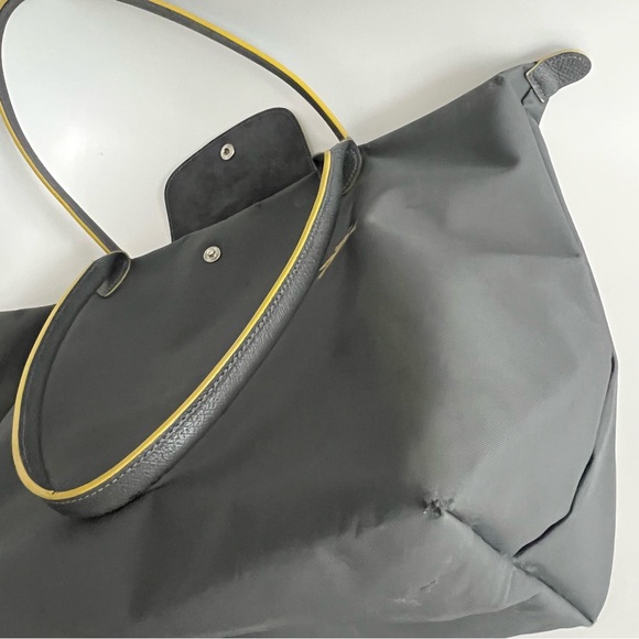 Authentic Longchamp Le Pliage Club Shoulder Shopping Tote – Gray w/ Yellow trim - Picture 4 of 16